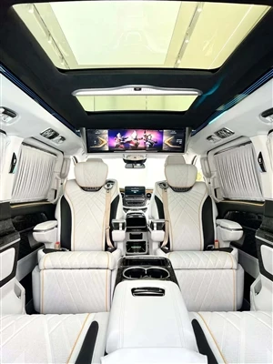 Interior de lux modificat clasa V Mercedes